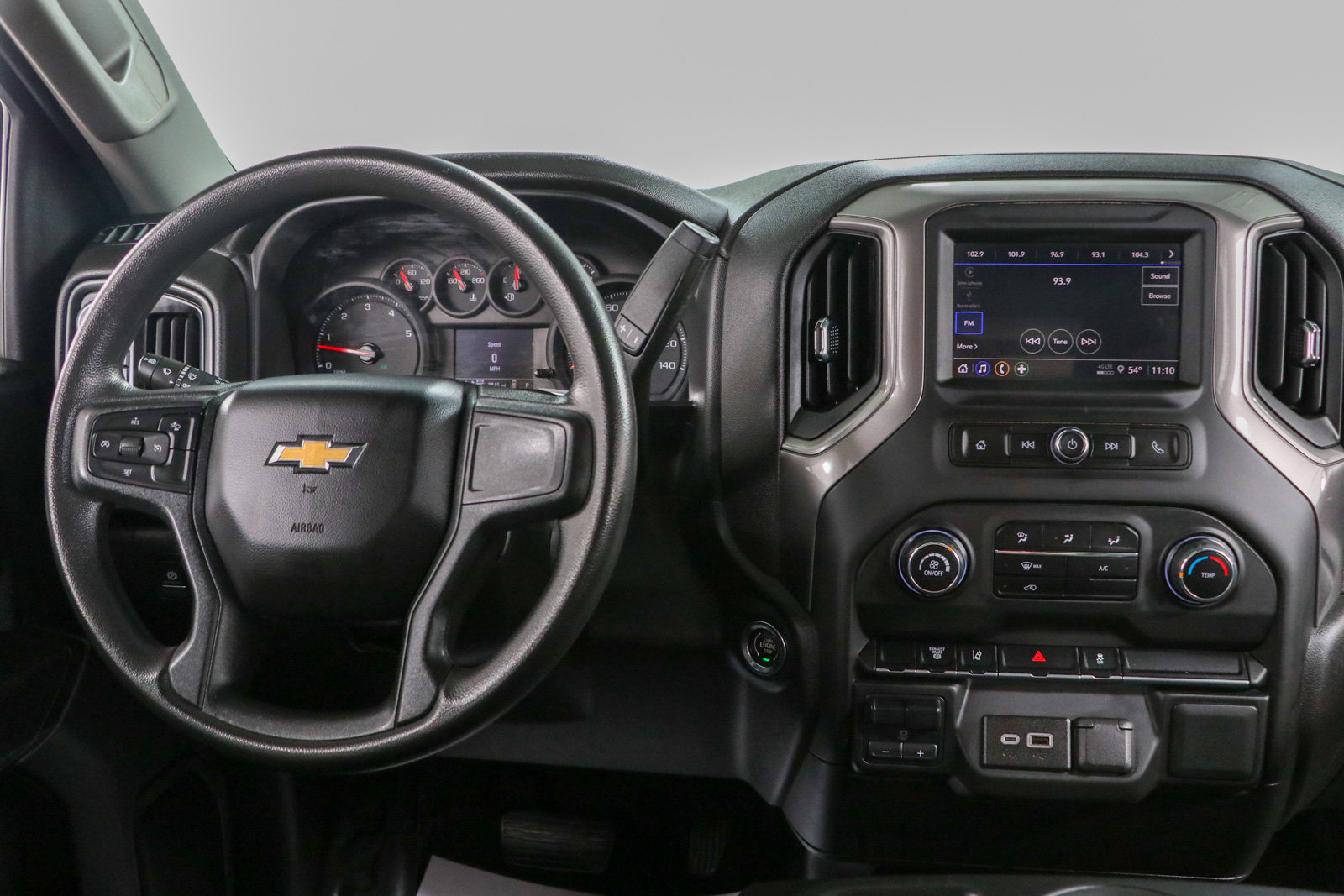 Used 2025 Chevrolet Silverado 3500 W/T AWD/4WD image 16