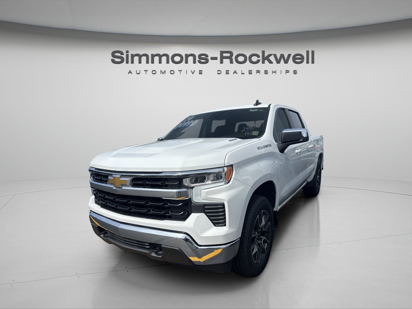 Used 2024 Chevrolet Silverado 1500 LT AWD/4WD image 1