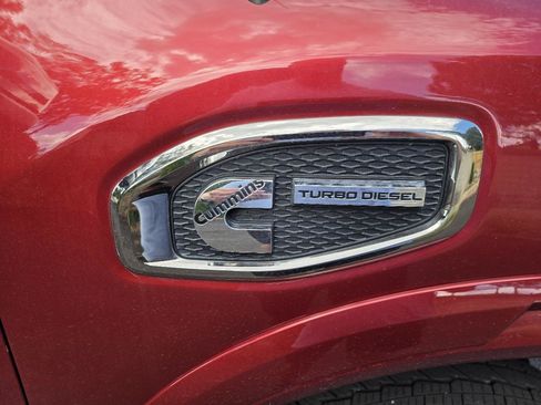Used 2016 Nissan Titan Platinum Reserve AWD/4WD image 9