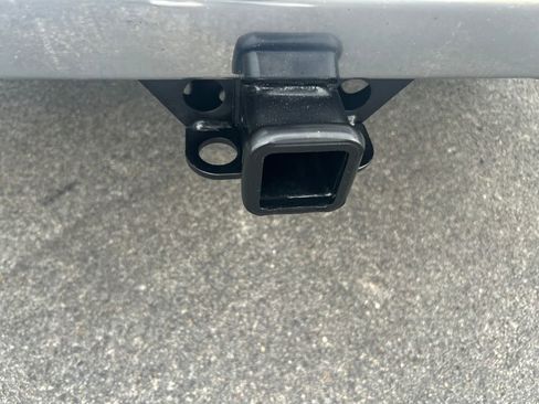 Used 2024 GMC Sierra 1500 SLT image 10