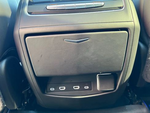 Used 2024 Cadillac Escalade ESV Premium Luxury Platinum image 66