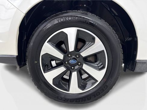 Used 2017 Subaru Forester 2.5i w/ Alloy Wheel Package AWD/4WD image 48