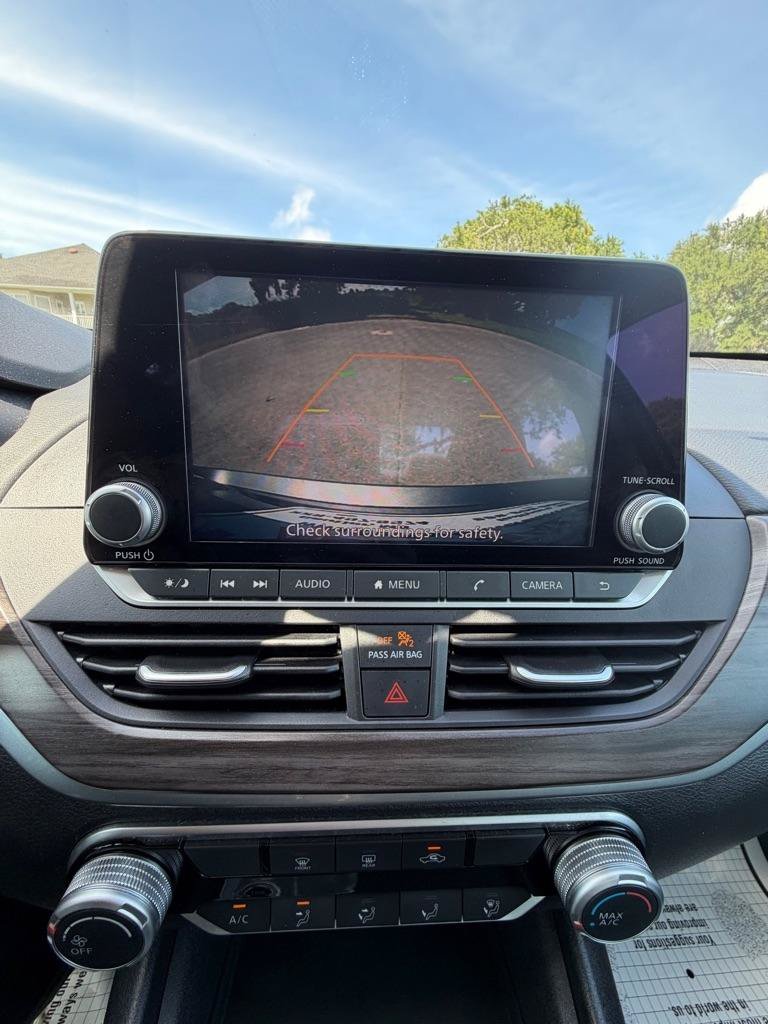 Used 2025 Nissan Altima 2.5 SV FWD image 28