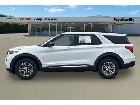 Used 2024 Ford Explorer XLT w/ Equipment Group 202A AWD/4WD image 6