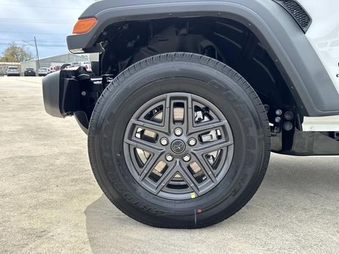 New 2026 Jeep Gladiator Sport image 5