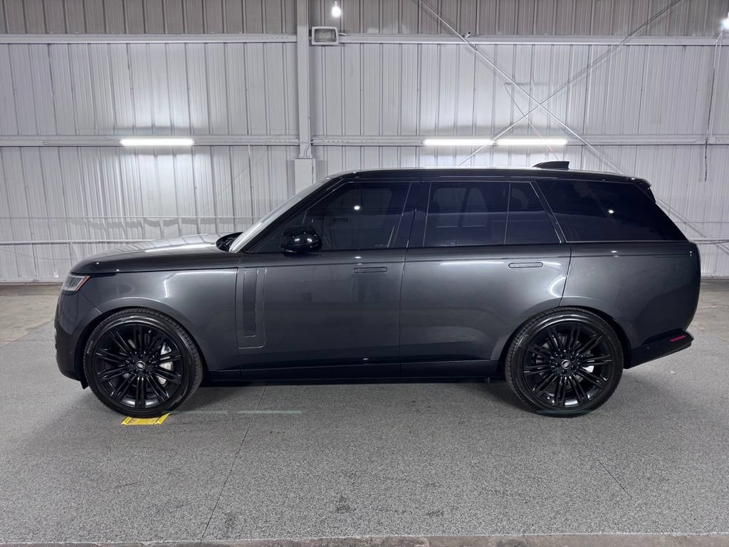 Used 2023 Land Rover Range Rover SE AWD/4WD image 18