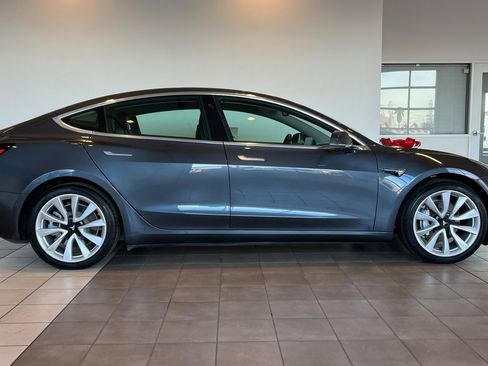 Used 2019 Tesla Model 3 Long Range image 3