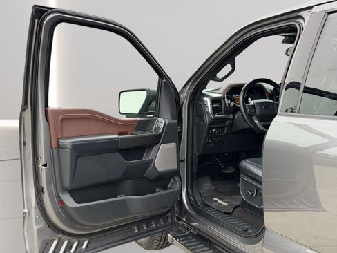 Used 2021 Ford F150 Lariat w/ Equipment Group 502A High image 16