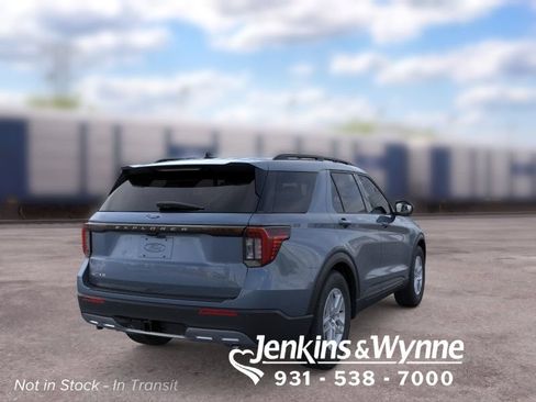 New 2026 Ford Explorer Active RWD image 8