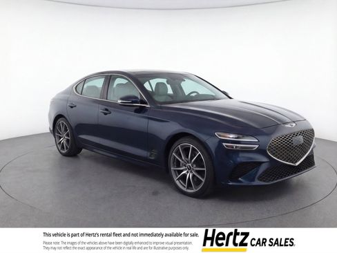 Used 2025 Genesis G70 2.5T image 1