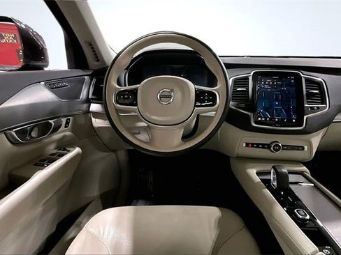 Used 2024 Volvo XC90 B5 Core w/ Climate Package image 6