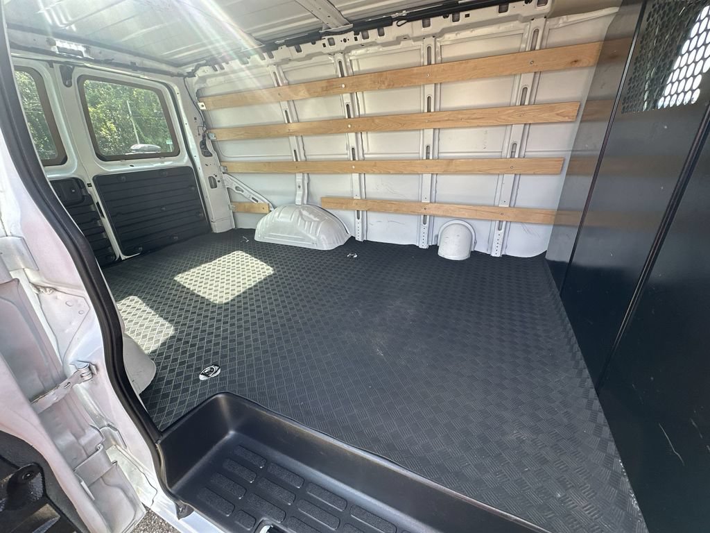 Used 2025 Chevrolet Express 2500 w/ Driver Convenience Package RWD image 26