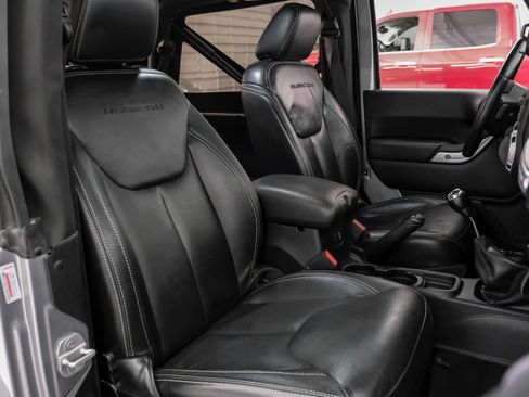 Used 2013 Jeep Wrangler Rubicon w/ PWR Convenience Group AWD/4WD image 32
