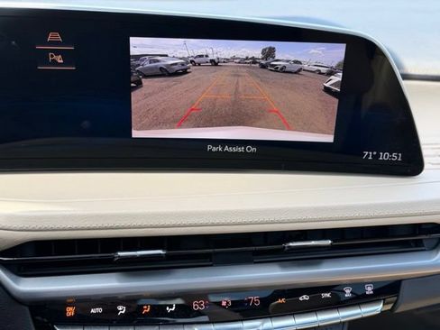 Used 2024 Cadillac XT4 Premium Luxury AWD/4WD image 25