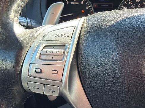 Used 2018 Nissan Altima 2.5 SR FWD image 12