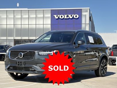 Used 2021 Volvo XC90 T6 Momentum w/ Advanced Package