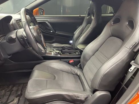 Used 2017 Nissan GT-R Premium AWD/4WD image 9