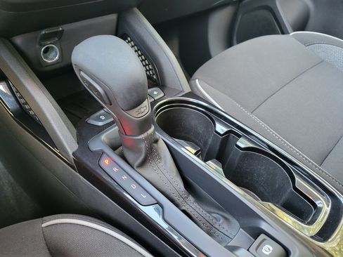 Certified 2023 Chevrolet TrailBlazer LT w/ Convenience Package FWD image 20