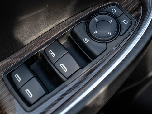 Used 2024 Chevrolet Malibu LT FWD image 19