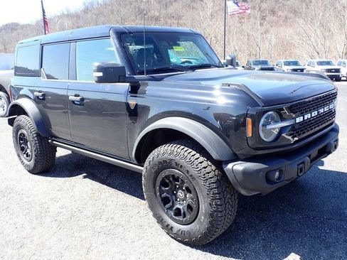 Used 2025 Ford Bronco Badlands image 7