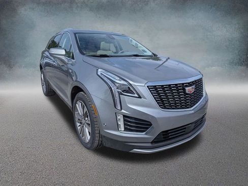Certified 2024 Cadillac XT5 Premium Luxury w/ Technology Package FWD image 6