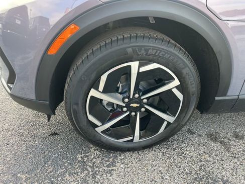 New 2026 Chevrolet Equinox EV LT image 10