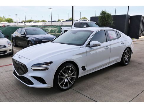 Used 2026 Genesis G70 2.5T RWD image 4