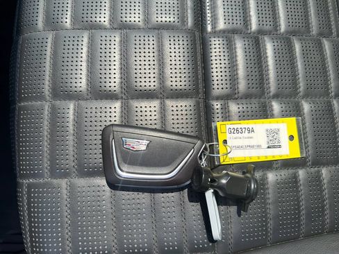 Certified 2023 Cadillac Escalade Sport Platinum w/ LPO, ONYX Package AWD/4WD image 32