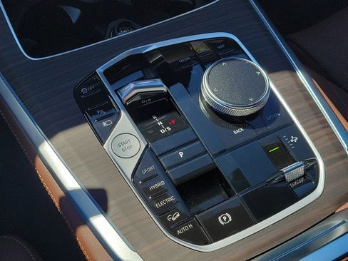 New 2026 BMW X5 xDrive50e w/ M Sport Package image 21