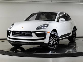 Certified 2025 Porsche Macan video 1