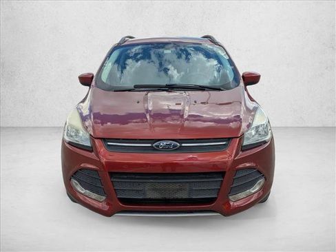 Used 2016 Ford Escape SE w/ Equipment Group 201A image 2