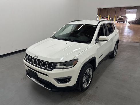 Used 2018 Jeep Compass Limited w/ Navigation Group AWD/4WD image 21