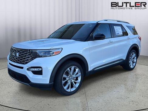 Used 2021 Ford Explorer Platinum w/ Equipment Group 601A image 2