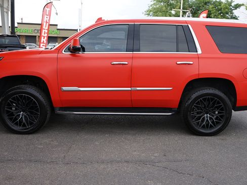 Used 2020 Cadillac Escalade Luxury image 6