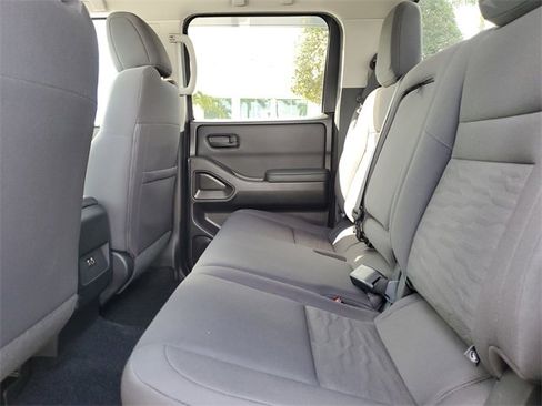 Used 2022 Nissan Frontier S image 11