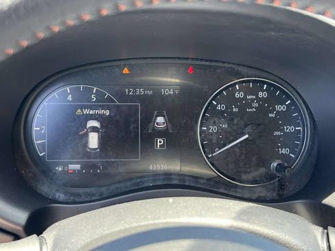 Used 2023 Nissan Kicks SR w/ SR Premium Package FWD image 23