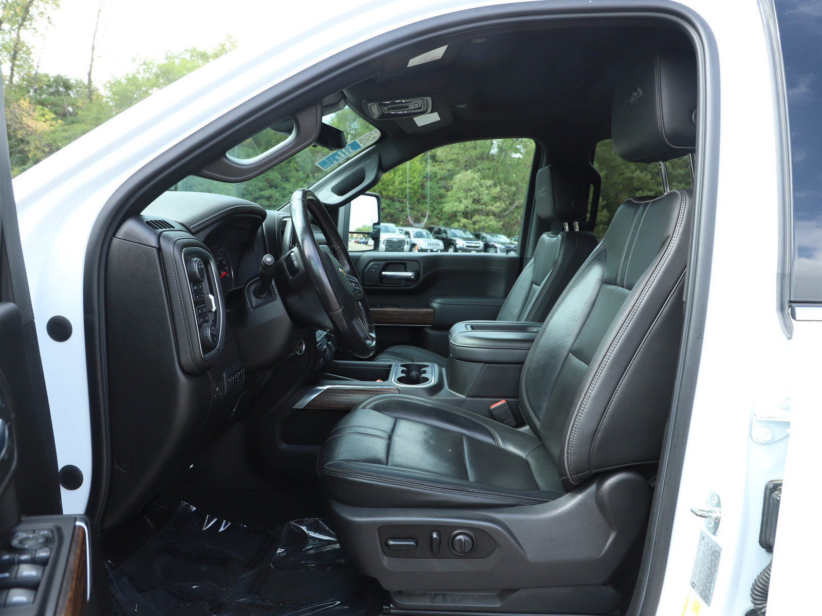 Used 2020 Chevrolet Silverado 3500 High Country w/ Technology Package AWD/4WD image 21