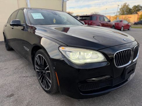 Used 2014 BMW 750Li xDrive image 3