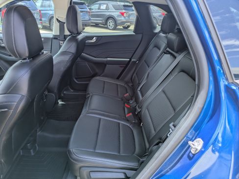 Used 2022 Ford Escape SEL w/ Technology Package image 10