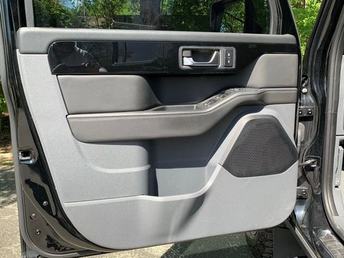 Used 2024 INEOS Grenadier Fieldmaster Edition AWD/4WD image 9