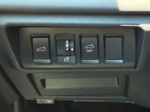 Used 2024 Subaru Outback Touring AWD/4WD image 18