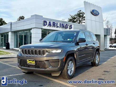 Used 2023 Jeep Grand Cherokee Laredo image 1