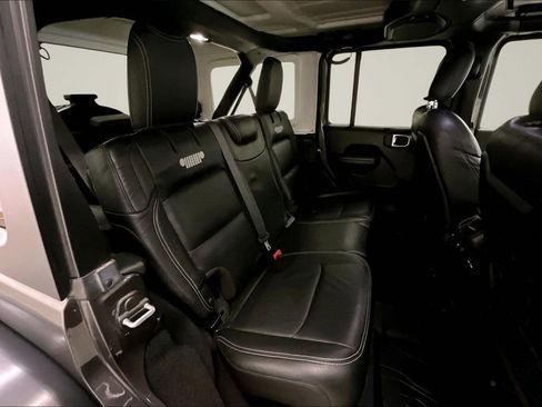Used 2018 Jeep Wrangler Unlimited Rubicon AWD/4WD image 25