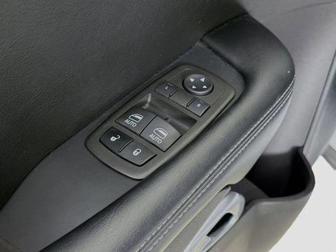 Used 2022 Dodge Challenger R/T Scat Pack image 18