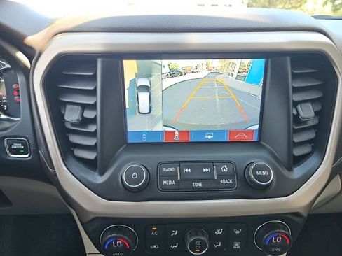 Used 2019 GMC Acadia Denali w/ Technology Package AWD/4WD image 18