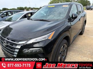 Used 2025 Nissan Rogue SV FWD video 1