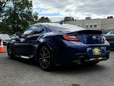 Used 2023 Toyota GR86 image 4