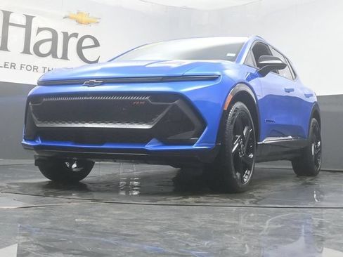Used 2024 Chevrolet Equinox EV RS FWD image 4
