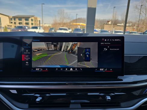 Used 2025 BMW X5 M60i image 26