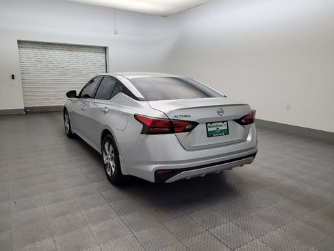 Used 2023 Nissan Altima 2.5 S FWD image 5